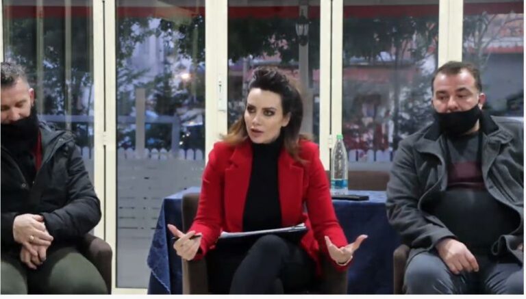 Grida Duma sfidon Erion Veliaj: Të heqë dorë nga mandati i Tiranës, të futet në listë. Nëse merr 7% të votave në Kavajë e Rrogozhinë, unë…