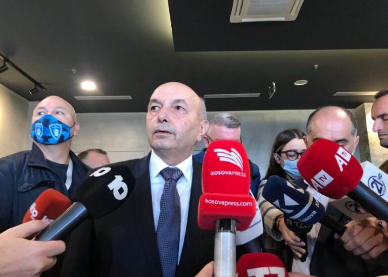 Mustafa dorëhiqet dhe lëshon kuvendin: Kryetari i ri do të drejtojë i pandikuar