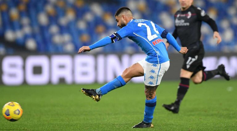 Napoli fiton ndaj Bolognës, shkëlqen Insigne me dopietë (VIDEO)