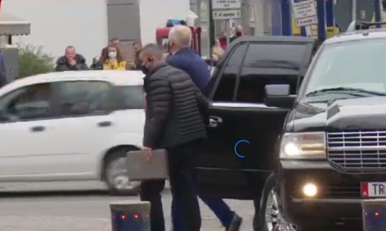 Rama i drejtohet selisë së PS, në dorë mban listat e kandidatëve