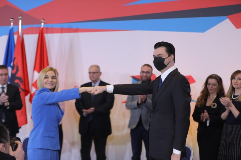 Basha: Marrëveshja me LSI është bashkim historik. Shqipëria, 8 vite në batak nga Rama