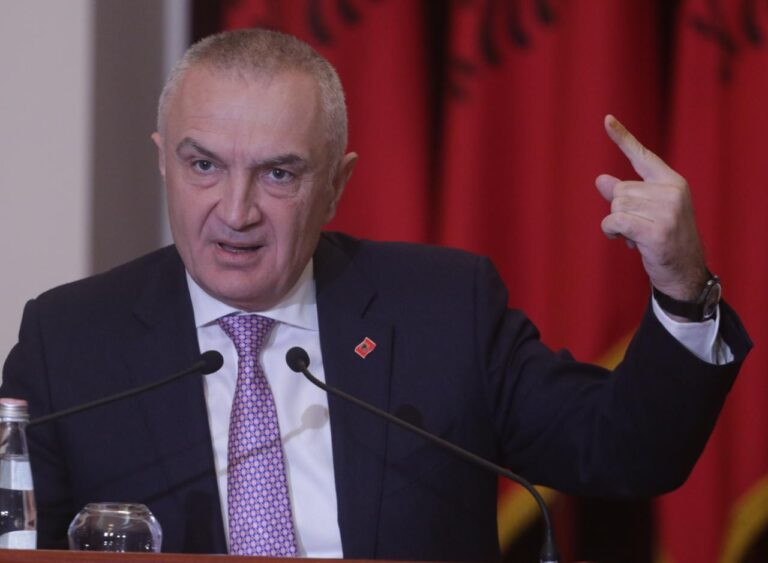 Presidenti Meta: Bandat në Elbasan dolën për të mbrojtur pasuritë e tyre kriminale