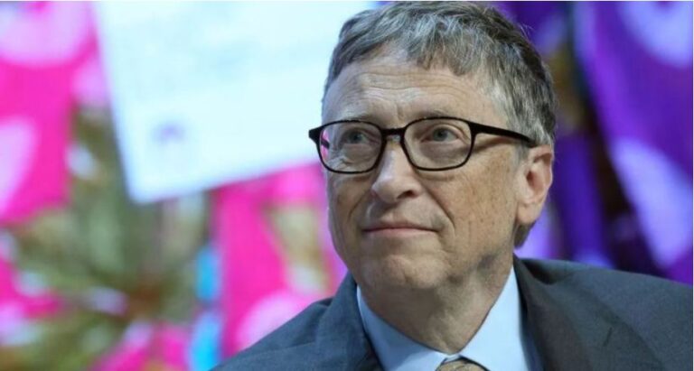 Bill Gates për inteligjencën artificiale: Ta kufizojmë para se të humbasim kontrollin