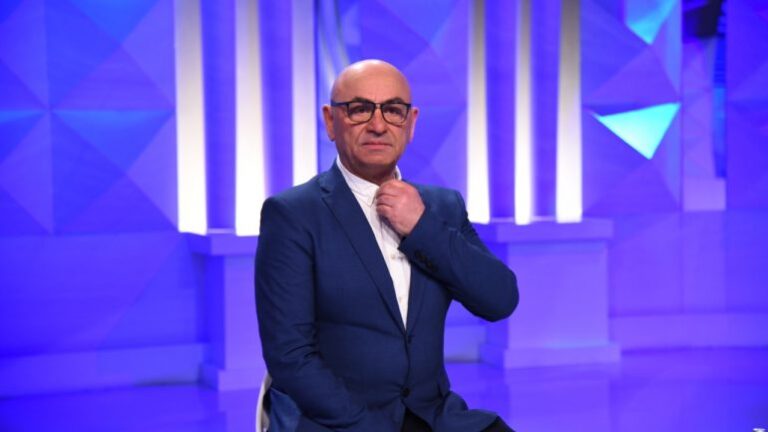 Eksodi drejt Italisë/ Budina: Mua më ra të fikët në anije, u asfiksova