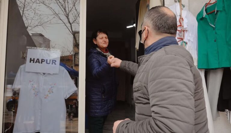 Biznesi mbyll qepenat: Nuk nxjerrim dot bukën; Bushati: Të largojmë Ramën që të shpëtojme Shkodrën e Shqipërinë