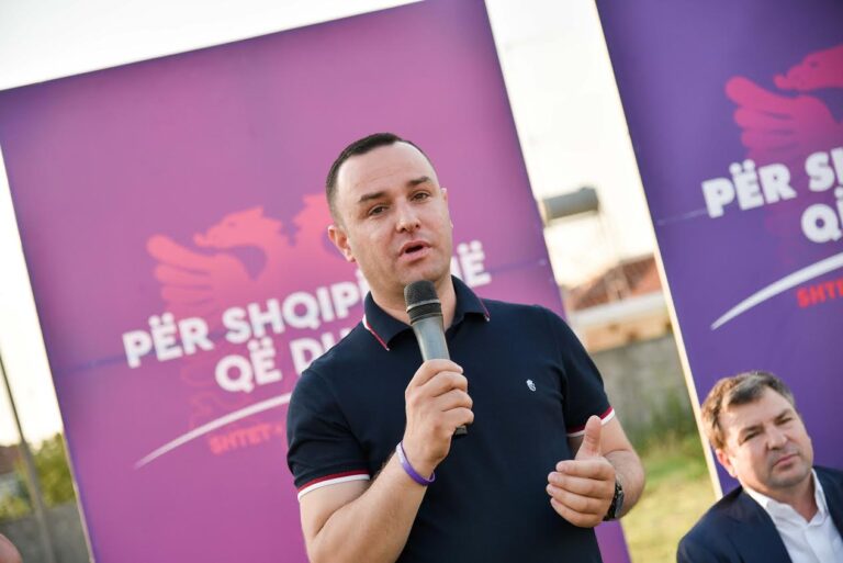 ”Punë s’kemi”, zbardhen bisedat mes ish-deputetit Çyrbja dhe të akuzuarit