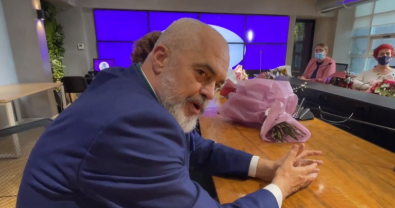 Rama: Një grua që nuk mbështet një grua e ka vendin në ferr, burrat nuk shkojnë në parajsë