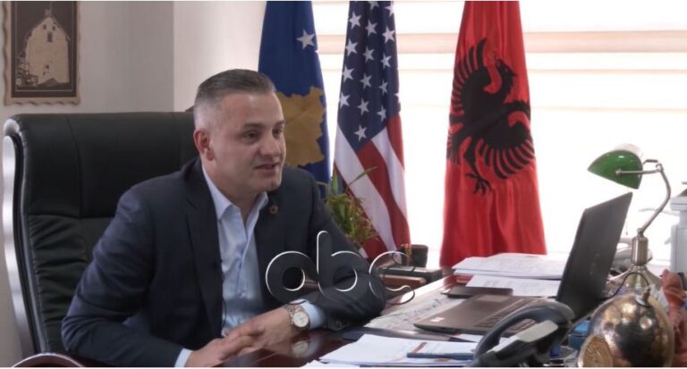 “Dhimbja mundet nga krenaria”, nipi i Adem Jasharit: Duhet paqe midis Kosovës dhe Serbisë