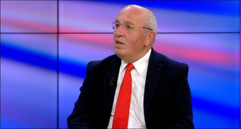 “22 marsi shkëputja nga e kaluara”, Mustafaj: Evolucioni ka qenë kaotik, Rama nuk i do intelektualët