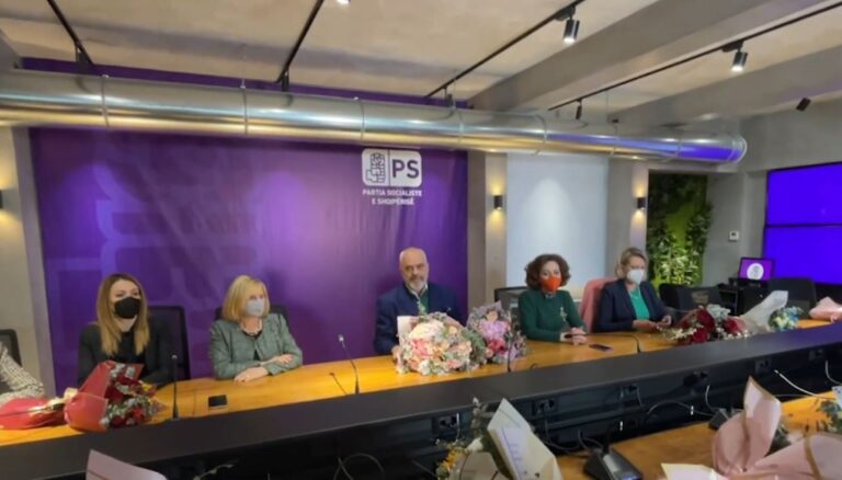 “Bota e ëndrrave të mia ra, thashë ishalla nuk më merr më telefon”, Hysi tregon si u bë pjesë e PS, Rama zbulon “debatin” me Gjermenin