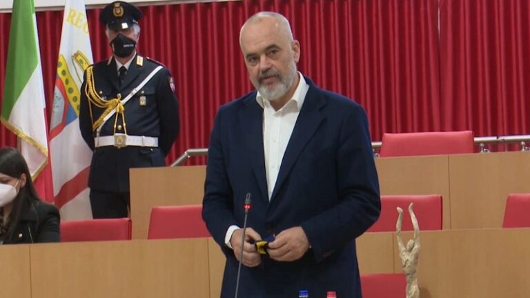 30-vjetori i eksodit të shqiptarëve, Rama: Italia është engjëlli mbrojtës i Shqipërisë