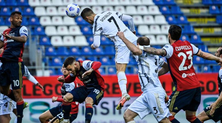 Ronaldo mund i vetëm me tripletë Cagliarin dhe mban gjallë shpresat për titull (VIDEO)