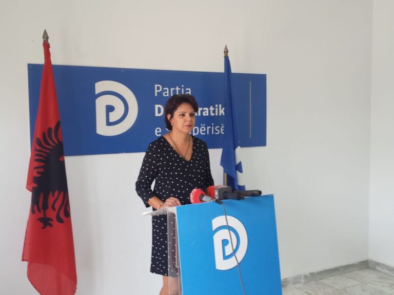 Deputetja Sorina Koti: Hera e parë që dera e PD mbyllet, mendova se ishte shaka