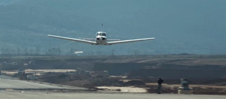 Testohet ulja e avionëve në Kukës, Rama: Janë 3D natyrisht (VIDEO)