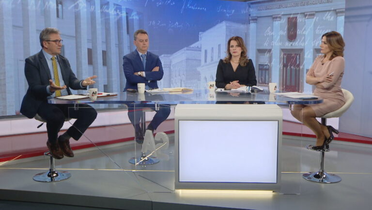 Pezullimi i vaksinimit, Brataj: Çfarë lidhje ka vaksina me infarktin? Tomini: U vendos që të vijojë aplikimi i Astrazenecas