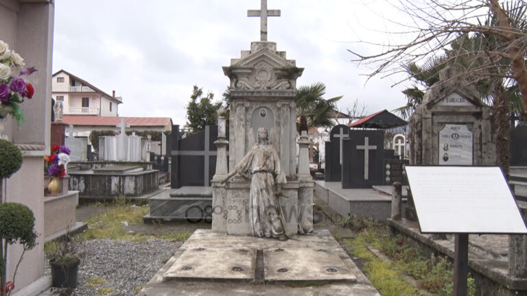 Varret monument kulture në Shkodër po shkatërrohen, u restauruan me bujë, por “shkëlqimi” zgjati vetëm 6 muaj