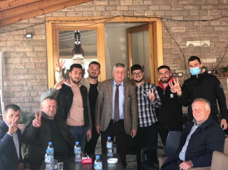 Dashamir Shehi: Kavaja s’e ka luksin të jetë azil pleqsh, unë jam nipi juaj