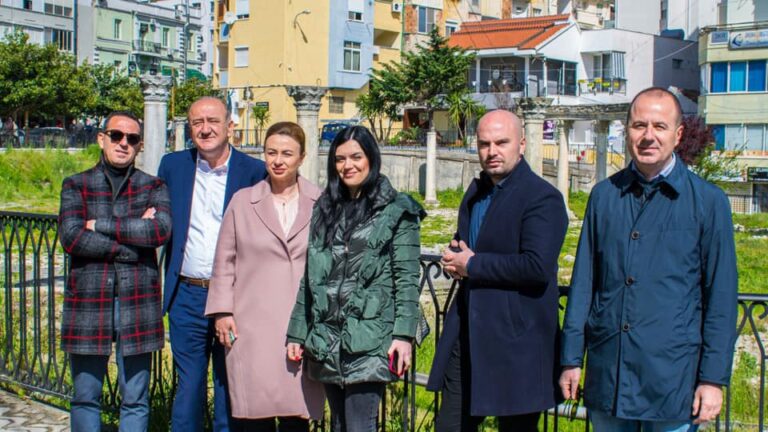Kandidatët e LSI-së në Durrës, takime me qytetarët: Ndajmë projektet për zhvillimin e qytetit