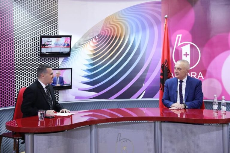 Presidenti Meta intervistë për median ”6+1 Vlora”