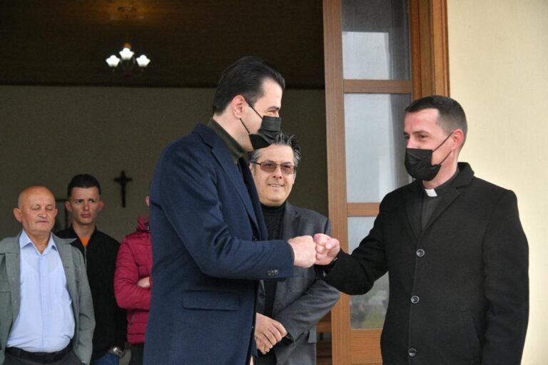 Basha në Kishën e Jubës: Qoftë një fillim i ri për të gjithë shqiptarët
