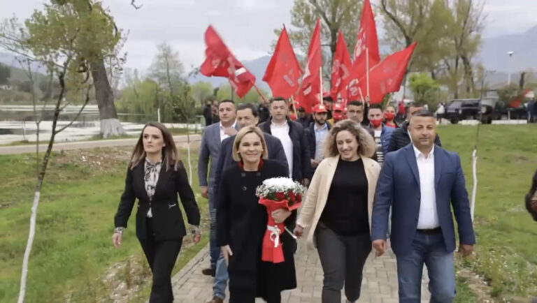 Monika Kryemadhi i përgjigjet Ramës: LSI nuk i harron premtimet dhe nuk i braktis njerëzit siç ka bërë Rilindja