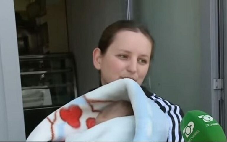 Zjarrfikësi hero shpëton foshnjën 3-muajshe në Tiranë