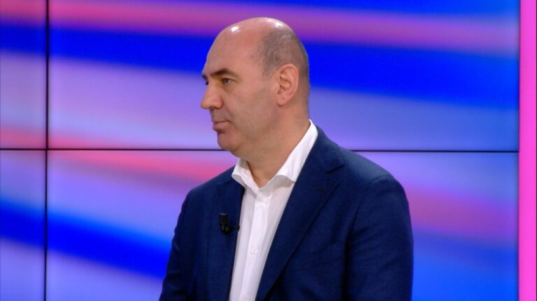 ”Situata në PD nuk është rozë”, Rushaj: Debat emocional mes demokratëve, jo konflikt