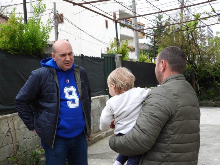 Skandali me 110 mijë legalizimet, Rushaj: Rama po mashtron shqiptarët, po i kërcënon për vota
