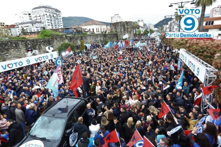 Basha nga Elbasani: Do t’ua kthejmë qytetin njerëzve. Askush nuk do t’jua vjedhë më vota dhe shpresën