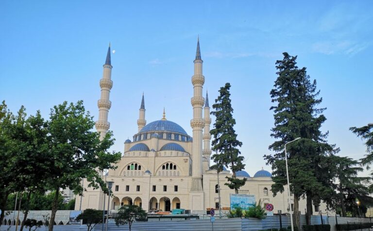 Muaji i Ramazanit, Haxhiu: Në iftar qytetarët do të jenë të kufizuar në numër