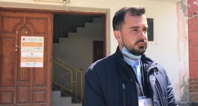 Vijnë nga mali për të votuar në atdhe, anëtari i PD-së në Devoll: S’janë lejuar