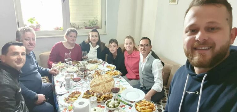 Elona Guri: Kjo ditë e Ringjalljes na siguron se ditë më të mira do të vinë, bashkë me pranverën shqiptare të 25 prillit