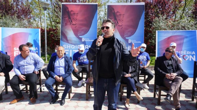 Fatmir Mediu në Levan: Bashkë t’i japim fund qeverisjes së korruptuar