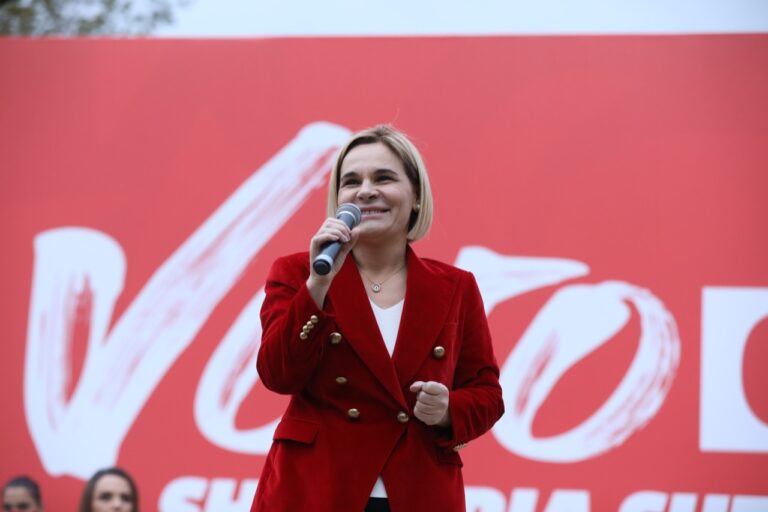 Kryemadhi: Ftesa e Ramës për Bashën nuk më shqetëson, pas djegies së mandateve kemi arritur një konsolidim të jashtëzakonshëm për fitore plebishitare të opozitës