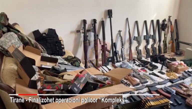 ”Antitank, kallash e municione”/ RENEA vë në pranga 5 persona, sekuestrohen arsenal armësh në 18 baza