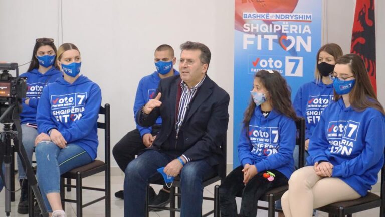 Mediu në Kodër Kamëz, thirrje banorëve: Dita e ndryshimit po vjen. Rama përfaqëson krimin