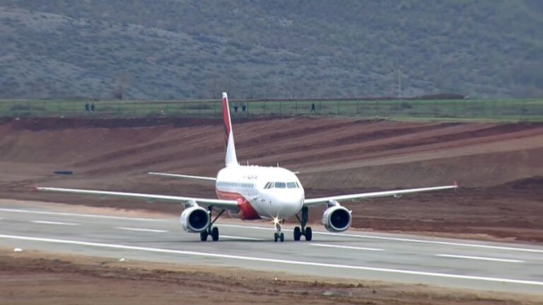 Gallata e Qeverisë me aeroportin e Kukësit, Balluku: Avionin e ulëm sot, por përfundimi i ndërtimit është në fund të qershorit