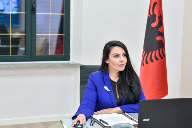 Ruçi lë politikën, Balluku: Nuk e kam parë kurrë aq të emocionuar. Ishte frymëzim për të gjithë ne