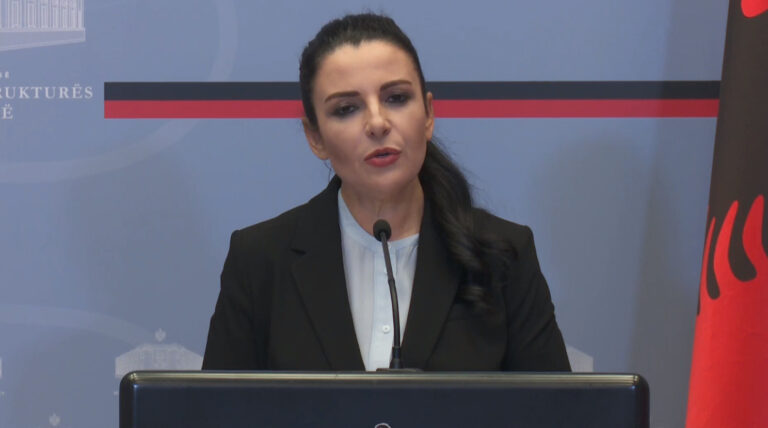 Balluku nxjerr jashtë kontrollorët e Albcontrol: S’keni vend në ndërtesë
