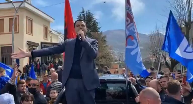Demokratët e Kavajës përkrah Bashës: Fushatë model e PD, jemi në betejën për triumfin e moralit në politikë