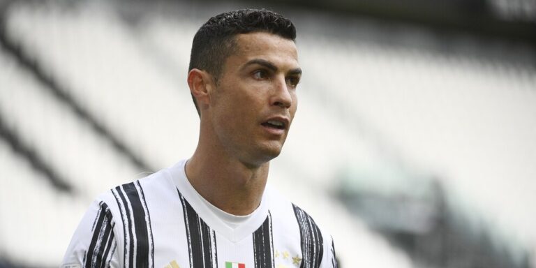 Ronaldo refuzon ofertën e parë të Manchester United