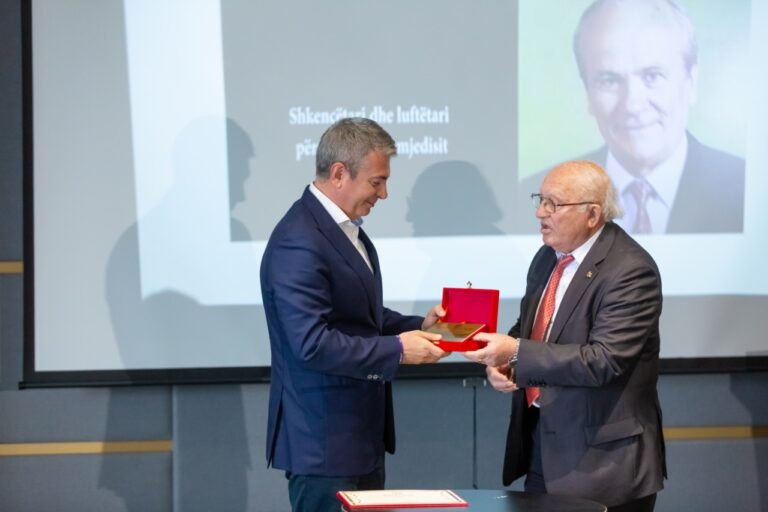 Shoqata Atdhetare “Labëria” i vlerëson babanë pas vdekjes, Gjiknuri: Vlerësimi për babain, frymëzim për të ecur përpara