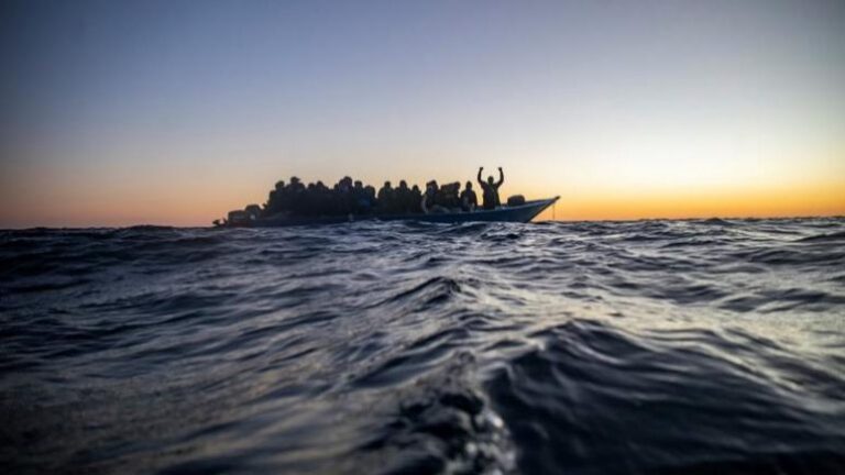 Përmbytet gomonia me emigrantë, të paktën 130 të zhdukur në brigjet e Libanit!