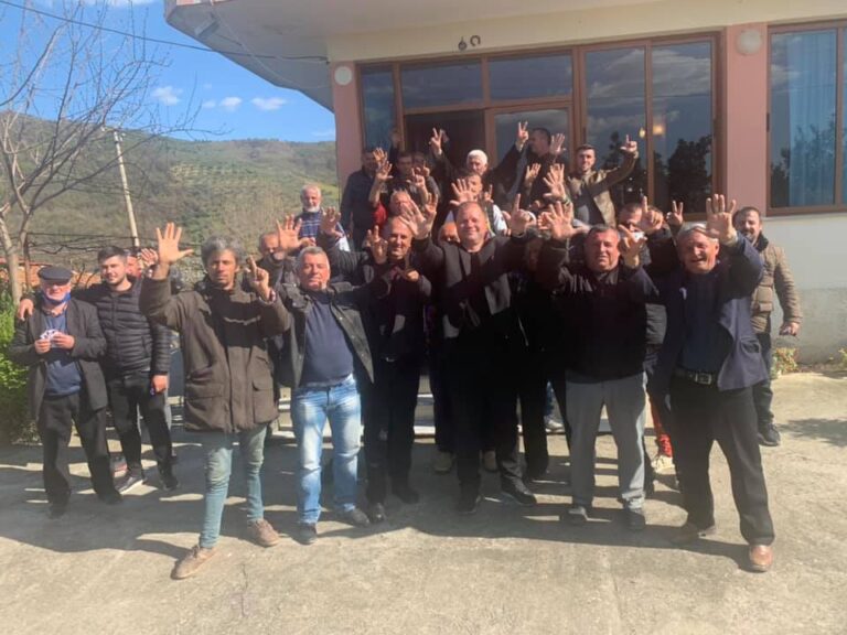 Maliqi: “Zjarri” që është ndezur në Berat do djegë Rilindjen më 25 Prill!