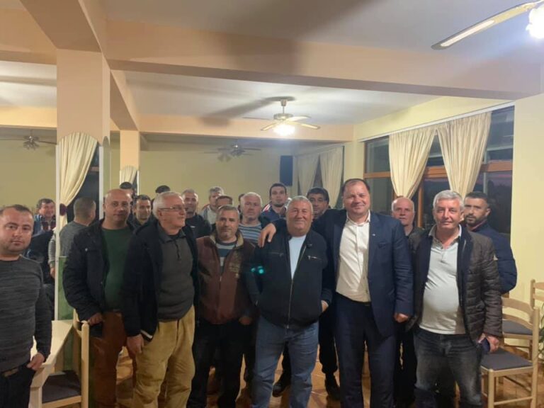 Maliqi: Populli është me Opozitën e Bashkuar, Kryerilindasit i kanë mbetur vetëm gomerët