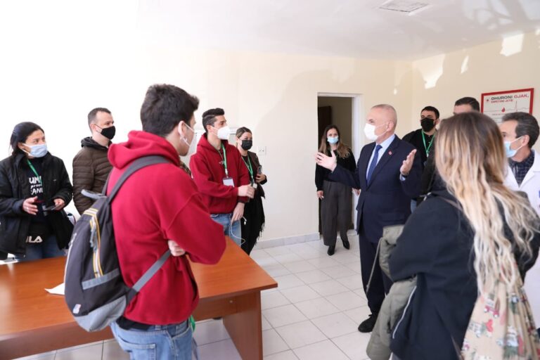 “Aleanca për Dhurimin e Gjakut”, Presidenti Meta: Shprehje e dashurisë për njerëzit në nevojë