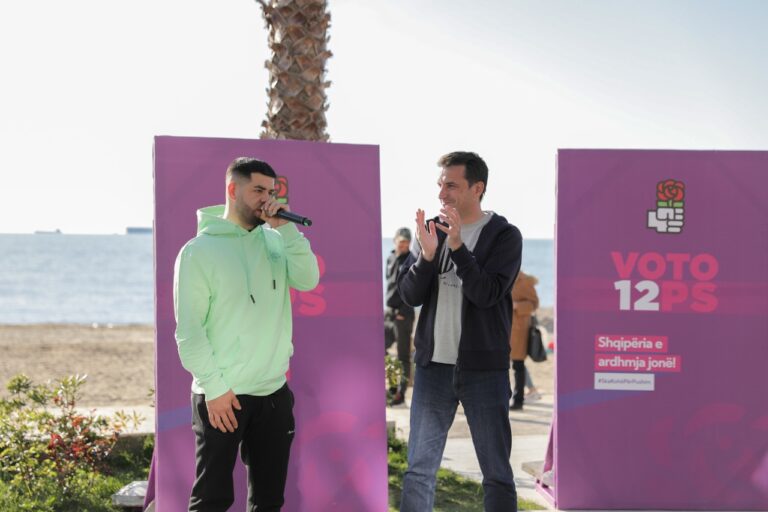 Noizy përkrah publikisht fushatën e drejtuar nga Veliaj: Ato që keni bërë për Shqipërinë këto 8 vjet për t’u admiruar