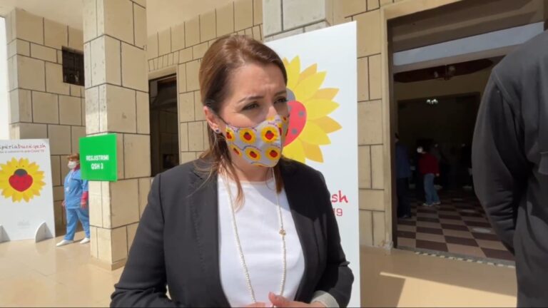 Manastirliu nxjerr shifrat: Mbi 11 mijë vaksinime janë kryer sot, nga fillimi i fushatës mbi 664 mijë vaksinime