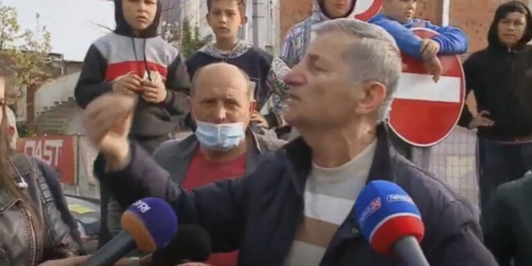Protesta në Laprakë, qytetari nga Kamza i revoltuar me Ramën: PS mund të jetë shumë e mirë, por me atë që ka në krye ja dëgjofsha haberin