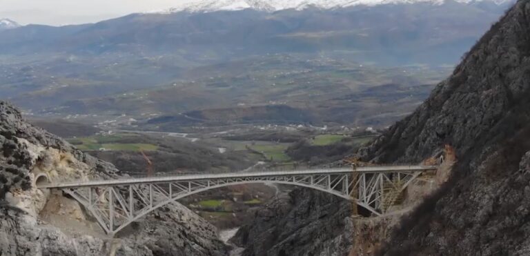 Rama prezanton urën më të lartë në Shqipëri (VIDEO)